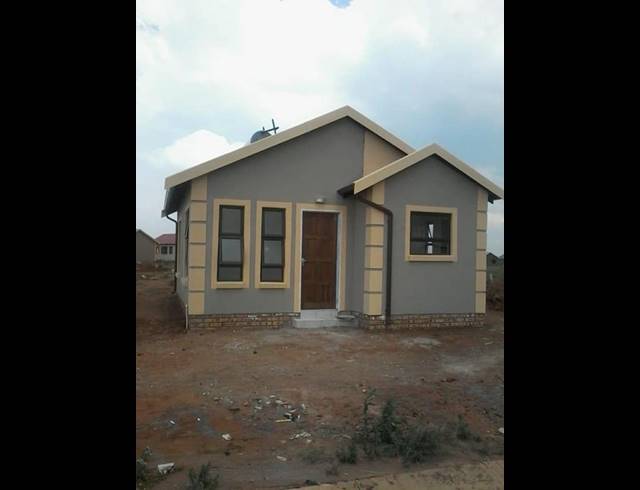 2 BEDROOM HOUSE FOR SALE IN REIGERPARK